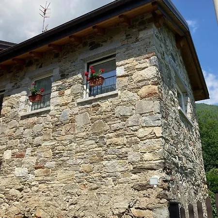 Il Riccio Di Ricciano Bed & Breakfast Casale Corte Cerro
